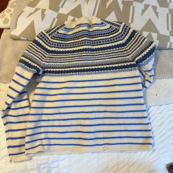 JCREW CASHMERE BLEND SWEATER - Picture 3 of 3